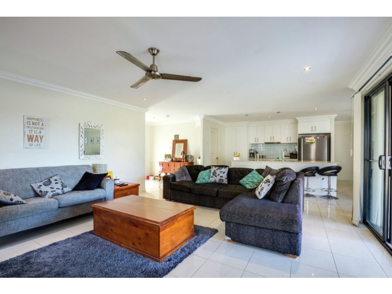 15 Seacrest Drive, Wondunna QLD 4655