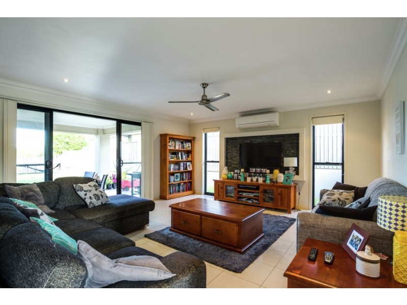 15 Seacrest Drive, Wondunna QLD 4655