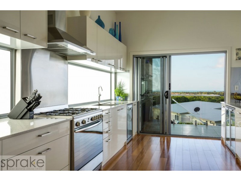 45 Sandy View Drive, Nikenbah QLD 4655