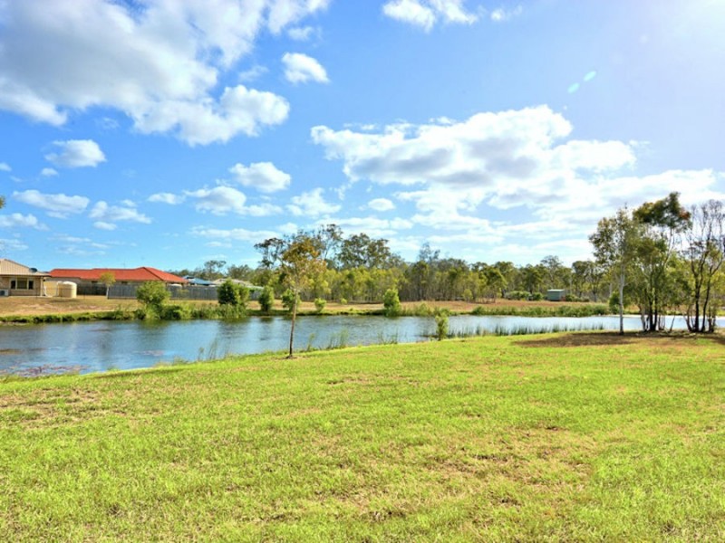 12 Wodalla Mews, Point Vernon QLD 4655