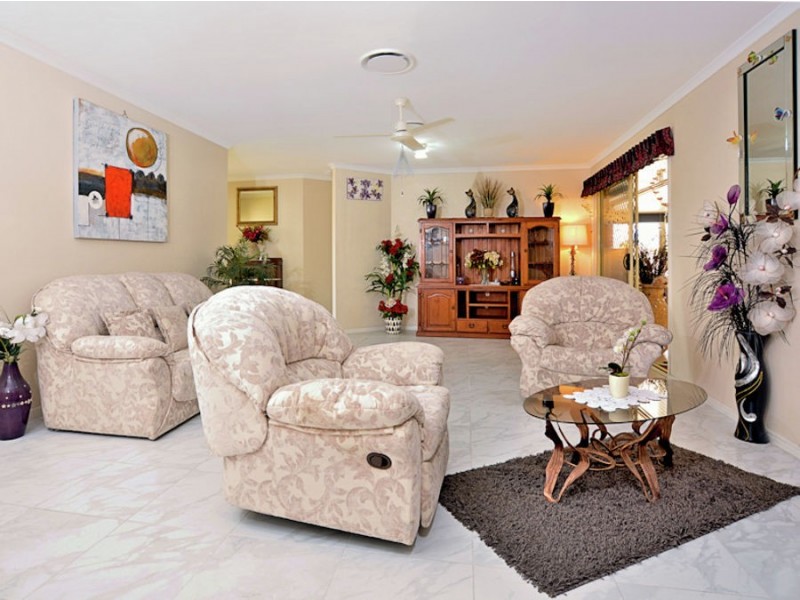 12 Wodalla Mews, Point Vernon QLD 4655