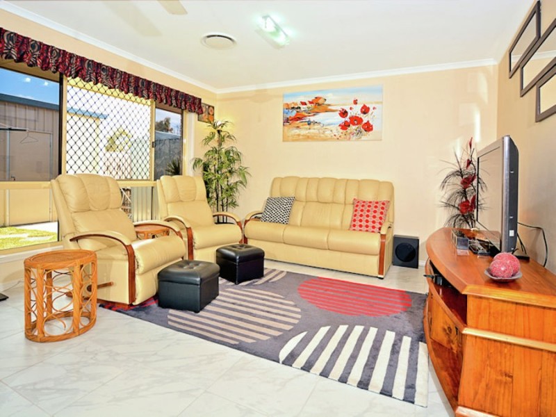 12 Wodalla Mews, Point Vernon QLD 4655