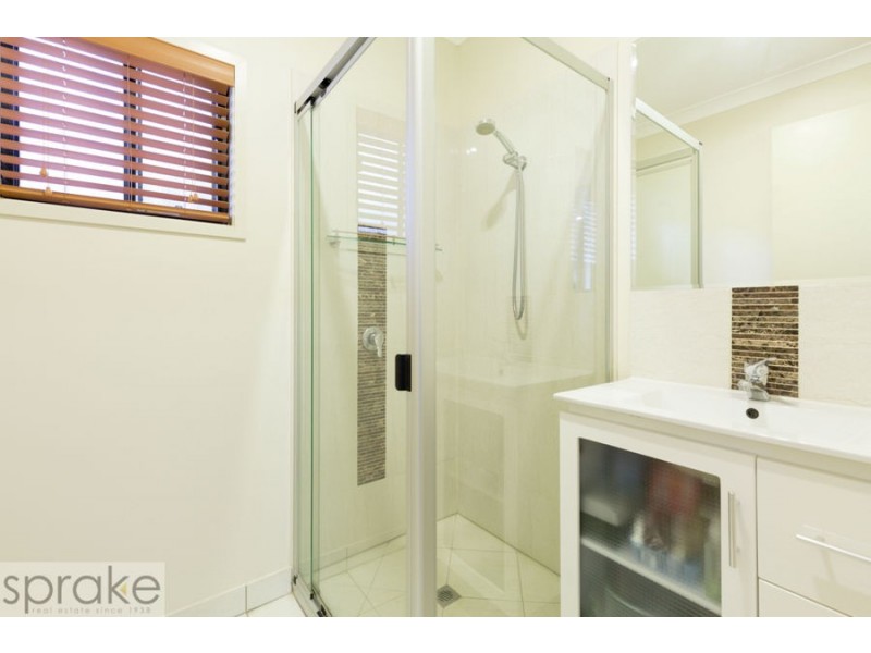 10 Sunad Court, Nikenbah QLD 4655