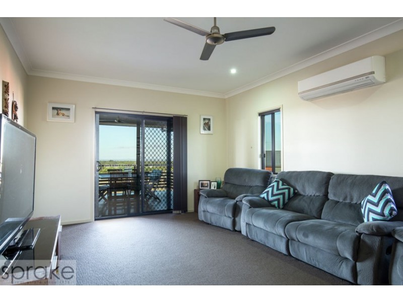 10 Sunad Court, Nikenbah QLD 4655