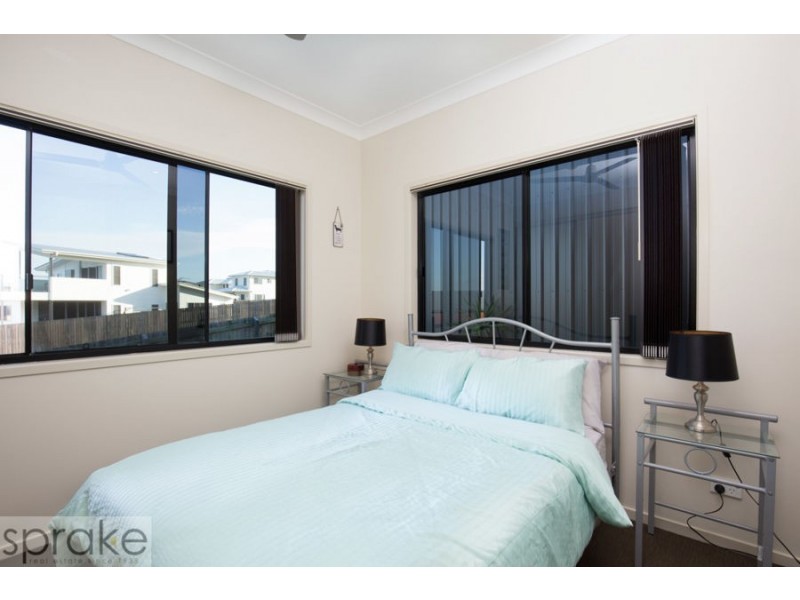 10 Sunad Court, Nikenbah QLD 4655