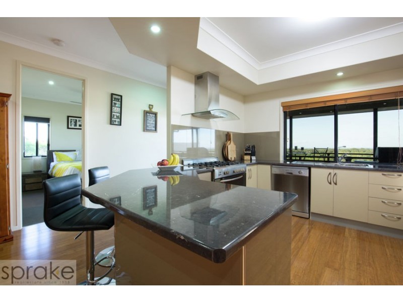 10 Sunad Court, Nikenbah QLD 4655