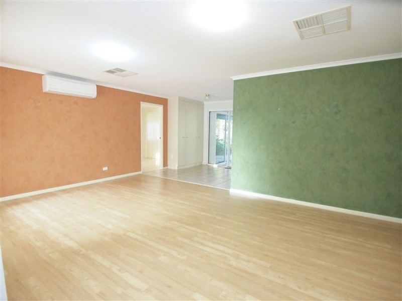 21 Tristania Crescent, Urangan QLD 4655