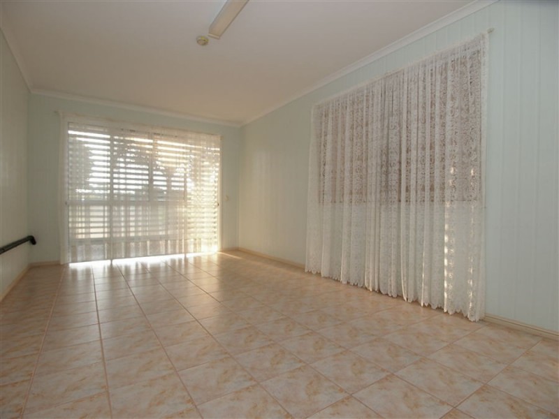 21 Tristania Crescent, Urangan QLD 4655