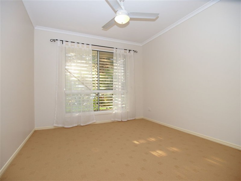 21 Tristania Crescent, Urangan QLD 4655