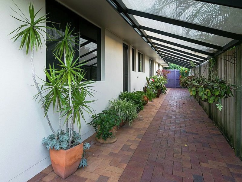 15 Delmo Court, Urraween QLD 4655