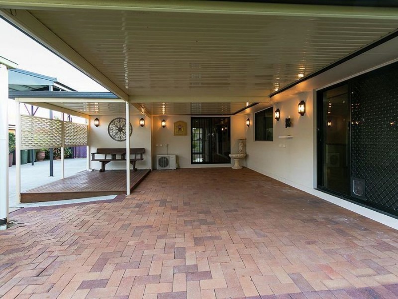 15 Delmo Court, Urraween QLD 4655