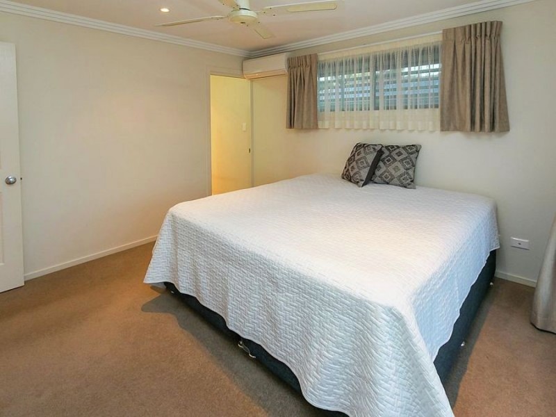 15 Delmo Court, Urraween QLD 4655