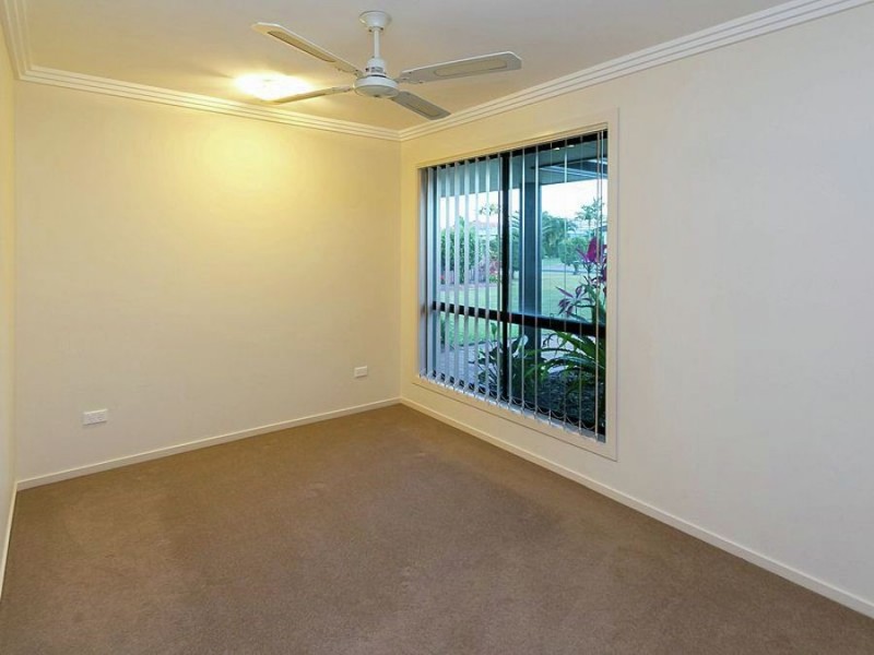 15 Delmo Court, Urraween QLD 4655