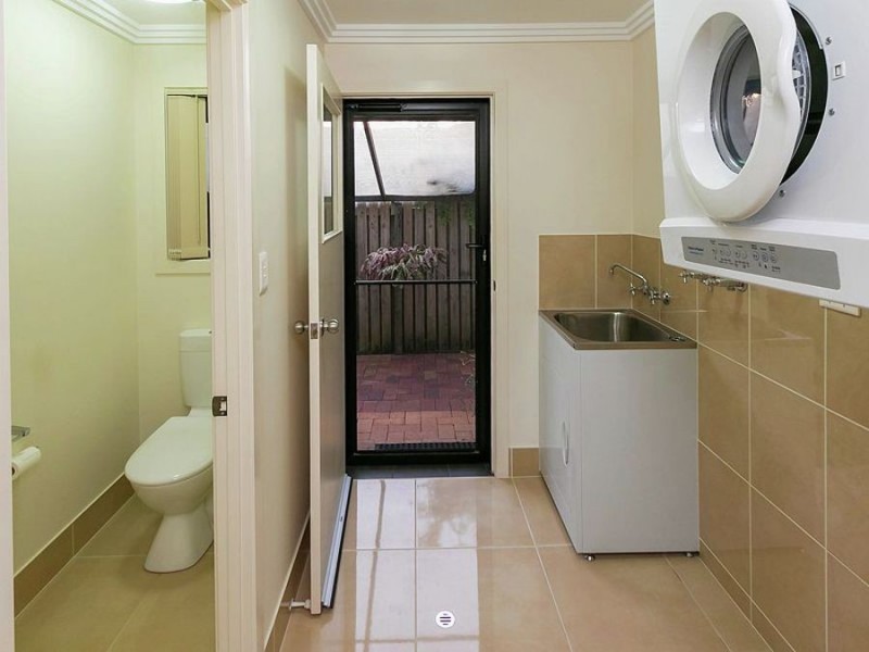 15 Delmo Court, Urraween QLD 4655