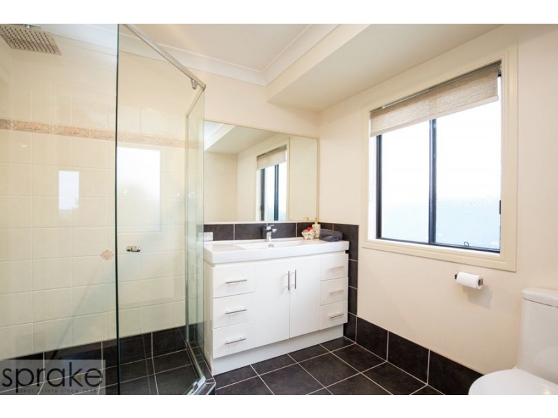 38-40 Gundesen Drive, Urraween QLD 4655