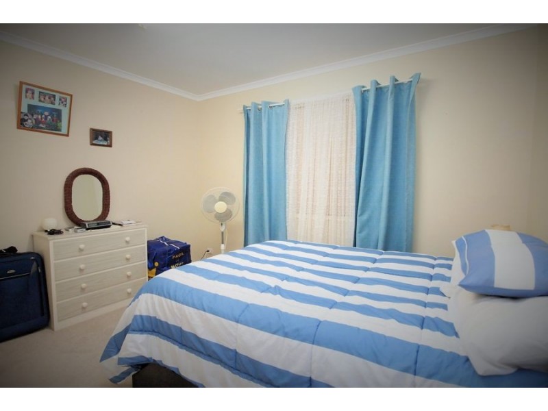 9 Kuruman Street, Scarness QLD 4655