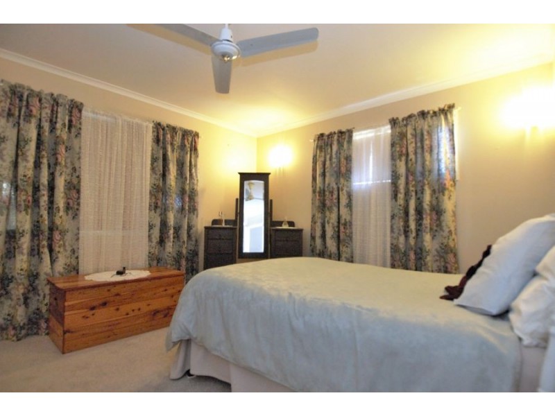 9 Kuruman Street, Scarness QLD 4655