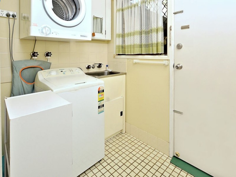 Unit 5/81-83 Miller Street, Urangan QLD 4655