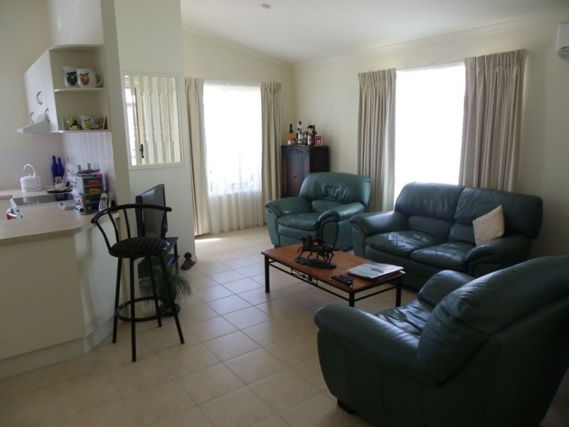 213 Clam Street, Urraween QLD 4655