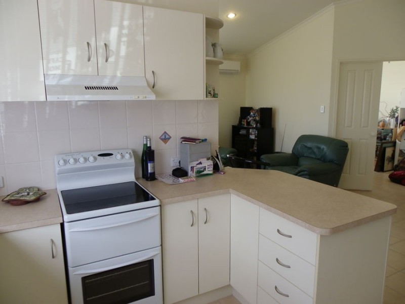 213 Clam Street, Urraween QLD 4655