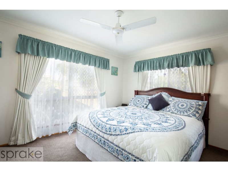 74 Murphy Street, Point Vernon QLD 4655