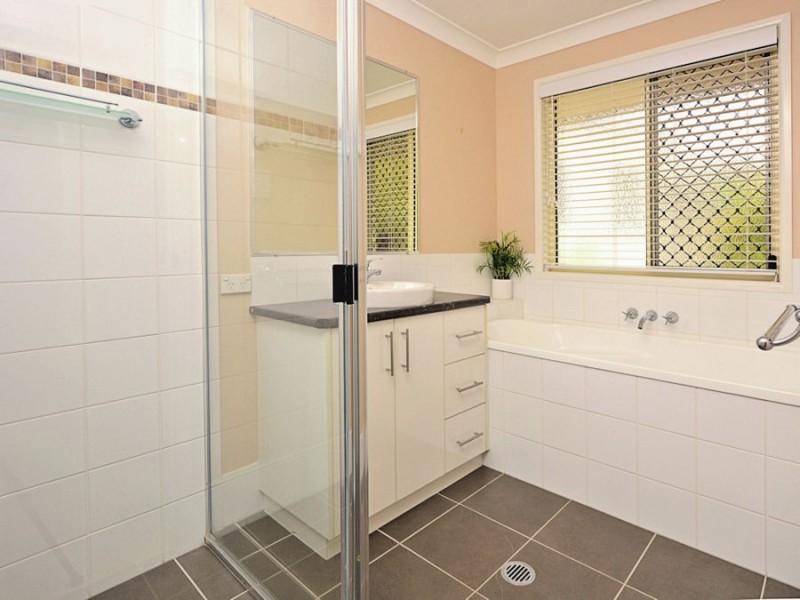 42 Parview Drive, Craignish QLD 4655