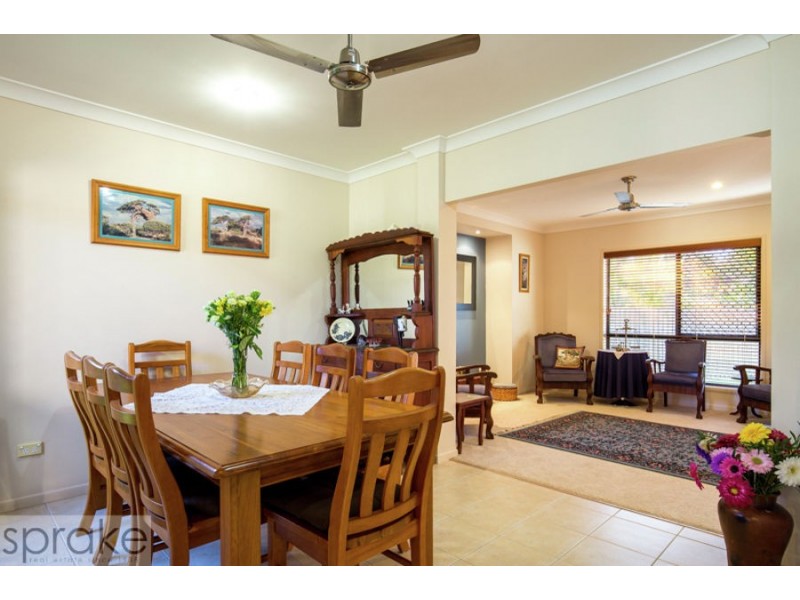 5 Benson Close, Urraween QLD 4655