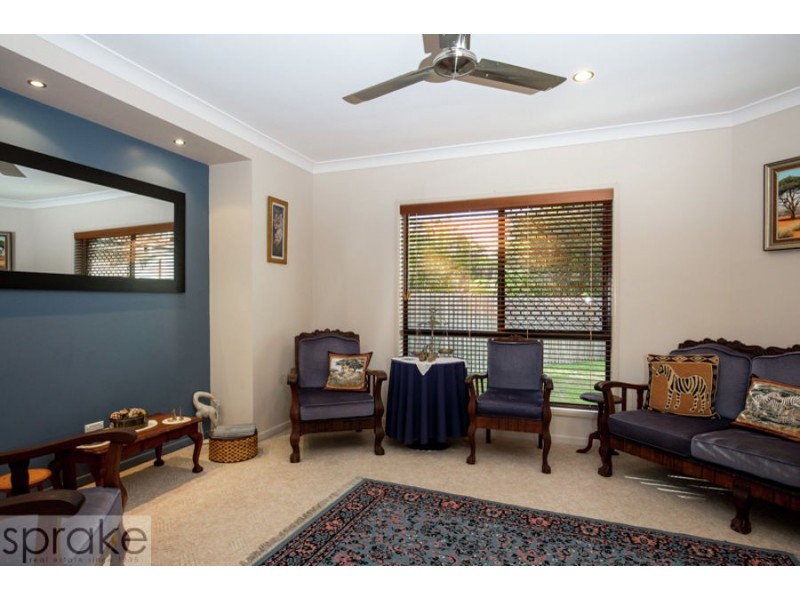 5 Benson Close, Urraween QLD 4655