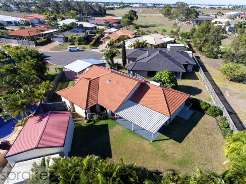 5 Benson Close, Urraween QLD 4655