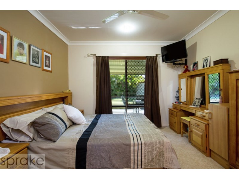 5 Benson Close, Urraween QLD 4655