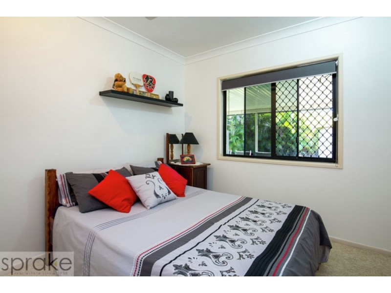 5 Benson Close, Urraween QLD 4655