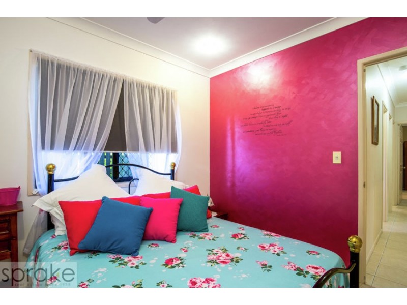 5 Benson Close, Urraween QLD 4655