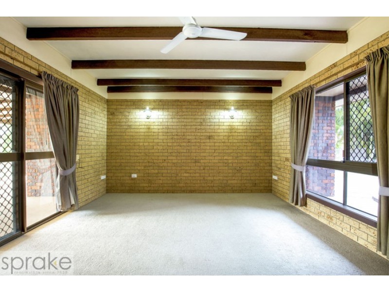 8 Trisha Court, Scarness QLD 4655