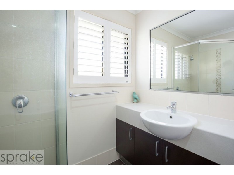 2/13 Tavistock Street, Torquay QLD 4655