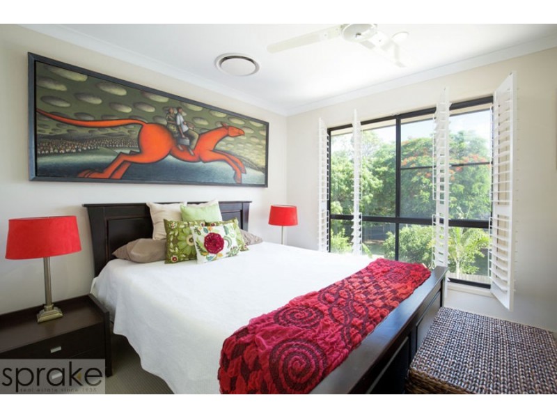 2/13 Tavistock Street, Torquay QLD 4655