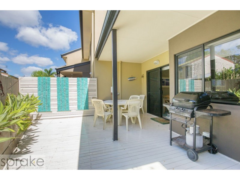 2/13 Tavistock Street, Torquay QLD 4655