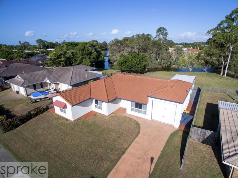 52 Ann Street, Torquay QLD 4655