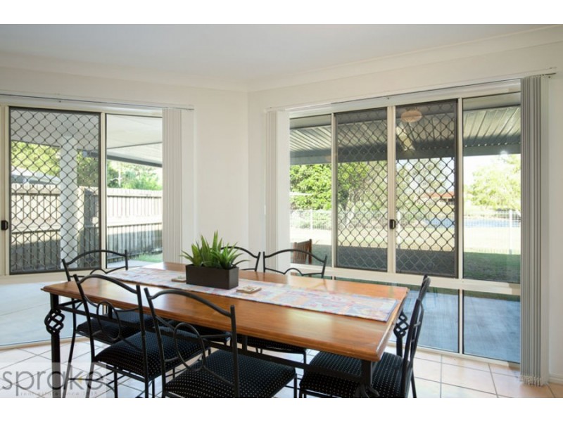 52 Ann Street, Torquay QLD 4655