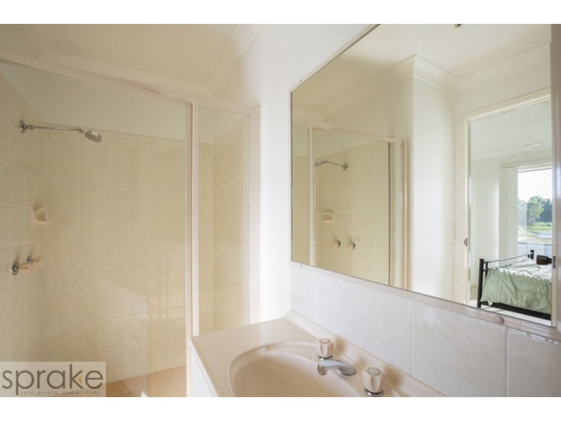 52 Ann Street, Torquay QLD 4655