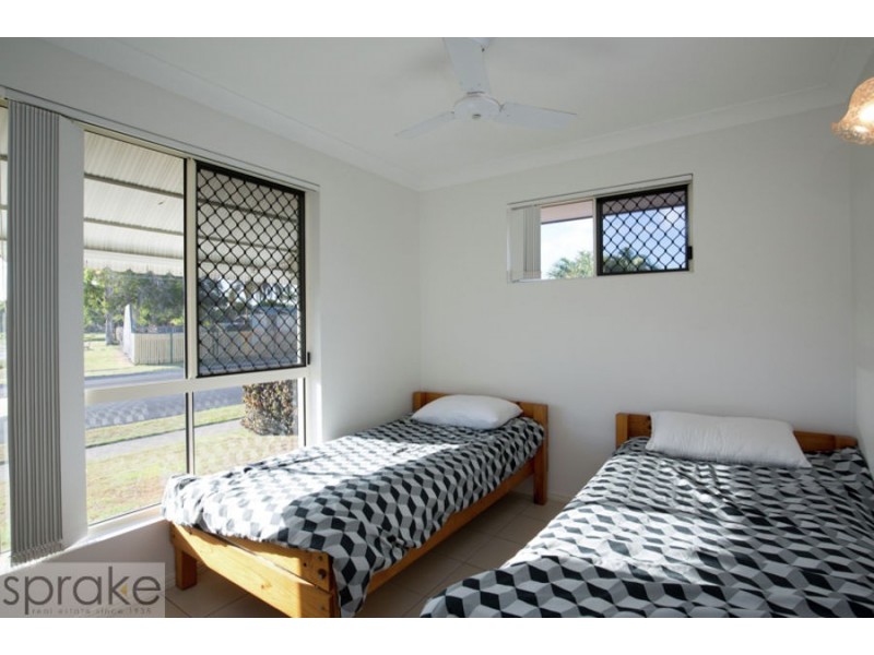 52 Ann Street, Torquay QLD 4655