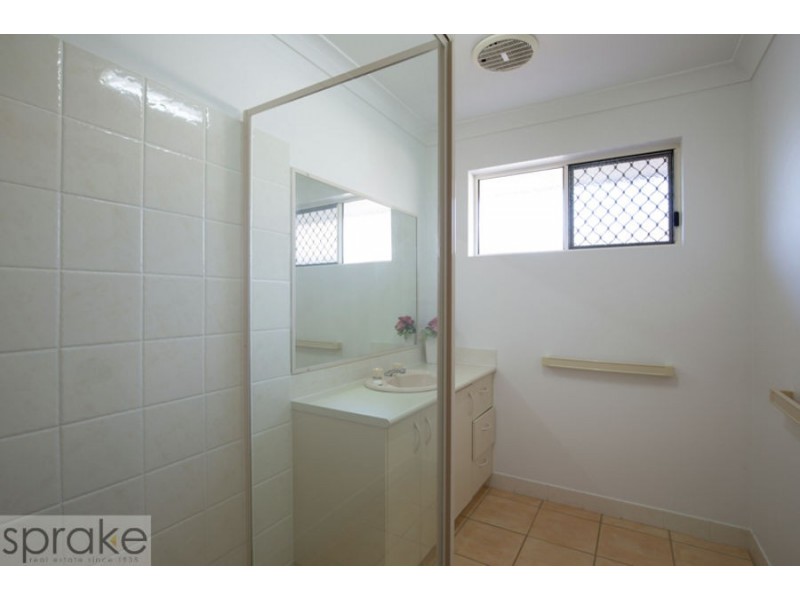 52 Ann Street, Torquay QLD 4655