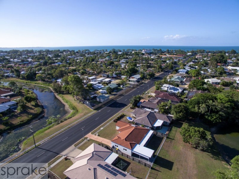52 Ann Street, Torquay QLD 4655