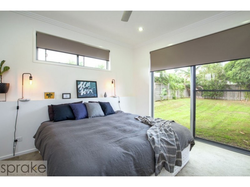8 Dugong Avenue, Pialba QLD 4655