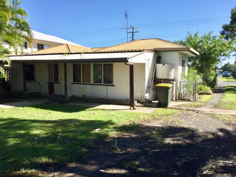 109 Torquay Road, Scarness QLD 4655