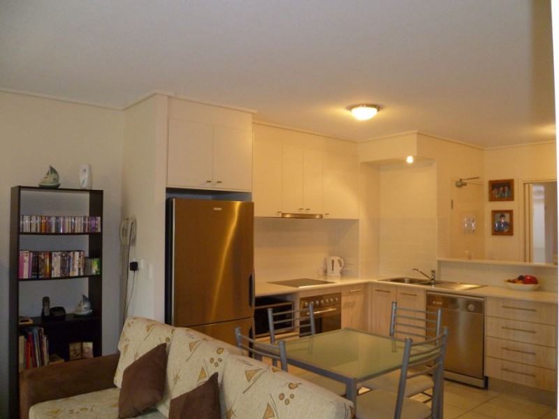 25/68 Pulgul Street, Urangan QLD 4655