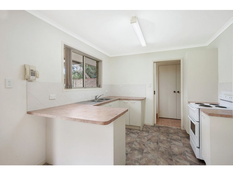 1/1 Alana Court, Torquay QLD 4655