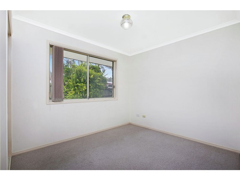 1/1 Alana Court, Torquay QLD 4655