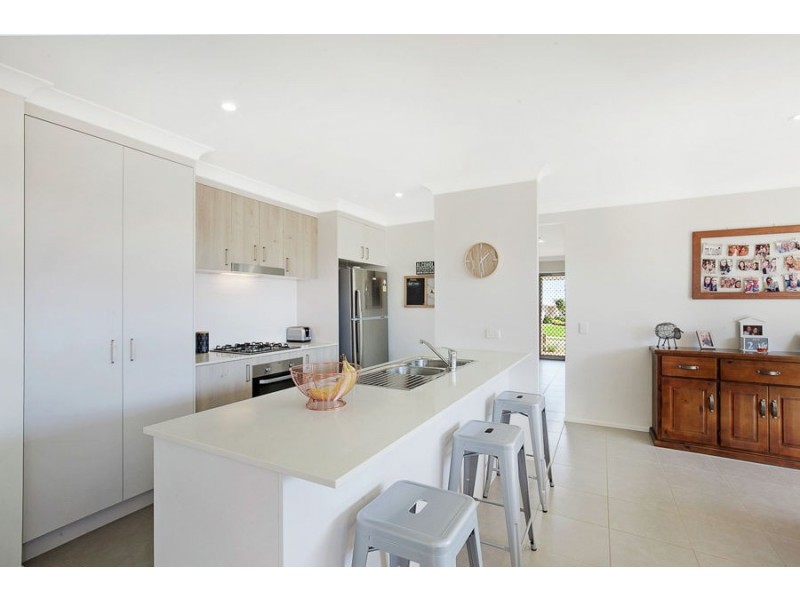18 O’Connell Parade, Urraween QLD 4655