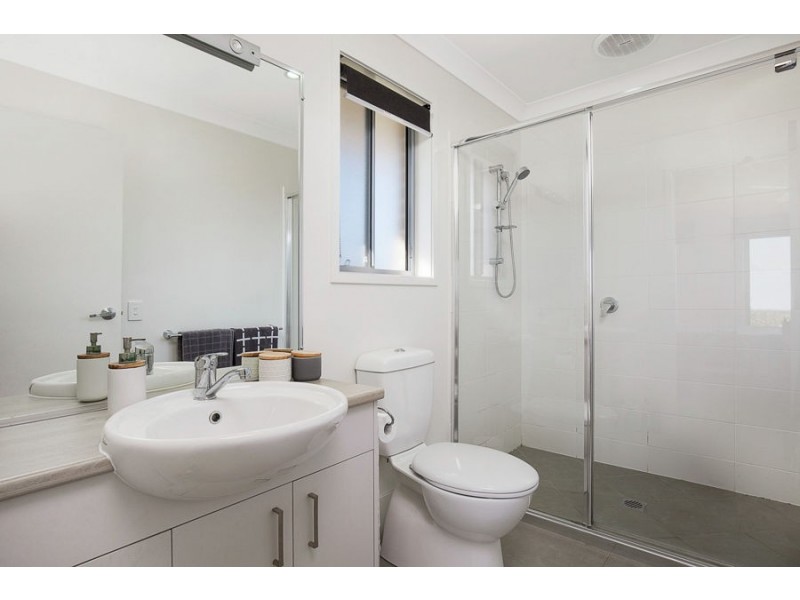 18 O’Connell Parade, Urraween QLD 4655