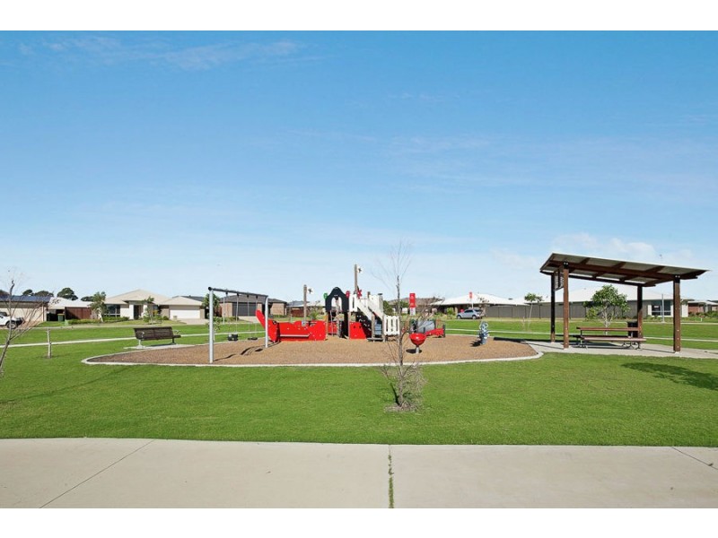 18 O’Connell Parade, Urraween QLD 4655